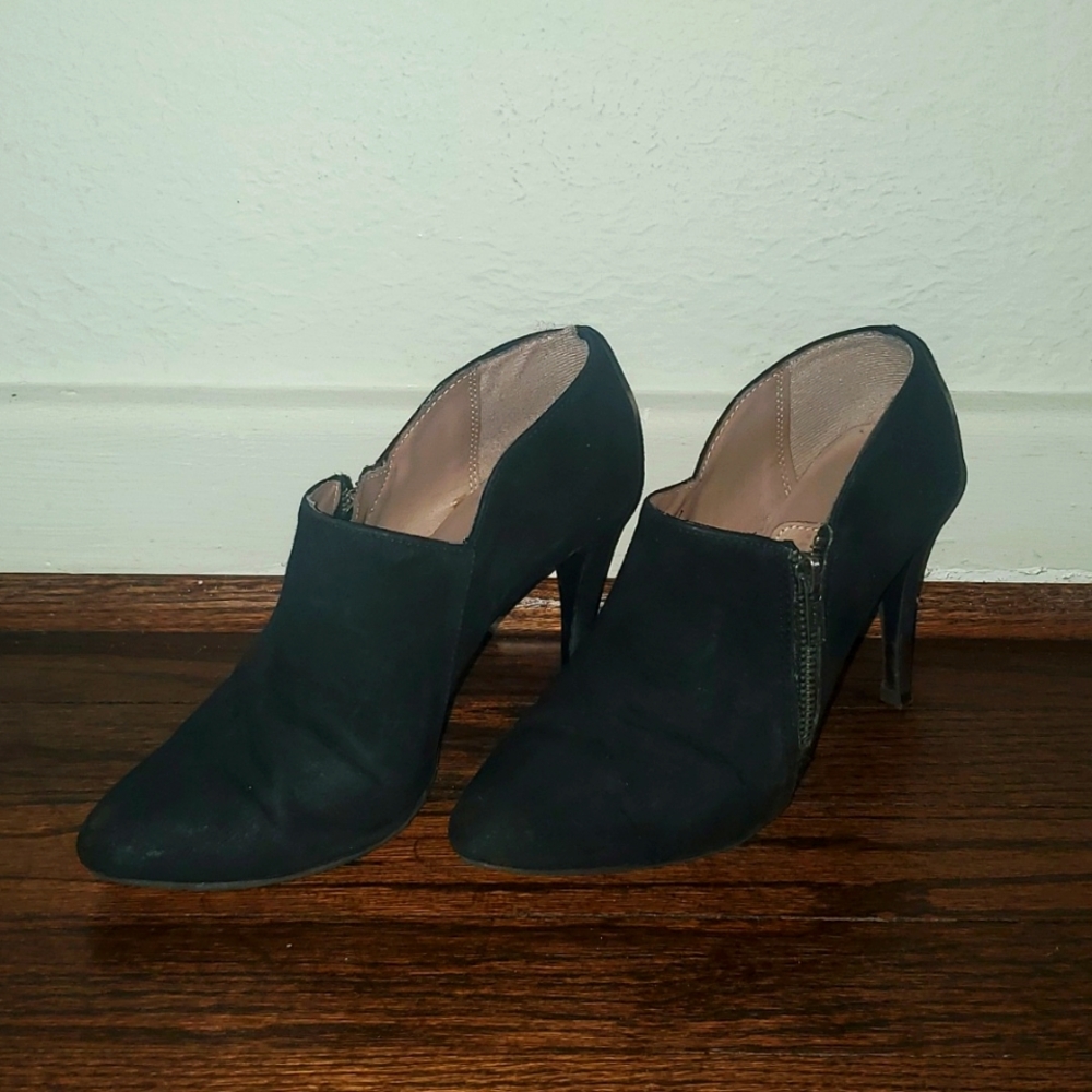 Black Mossimo Side Zipper Heels